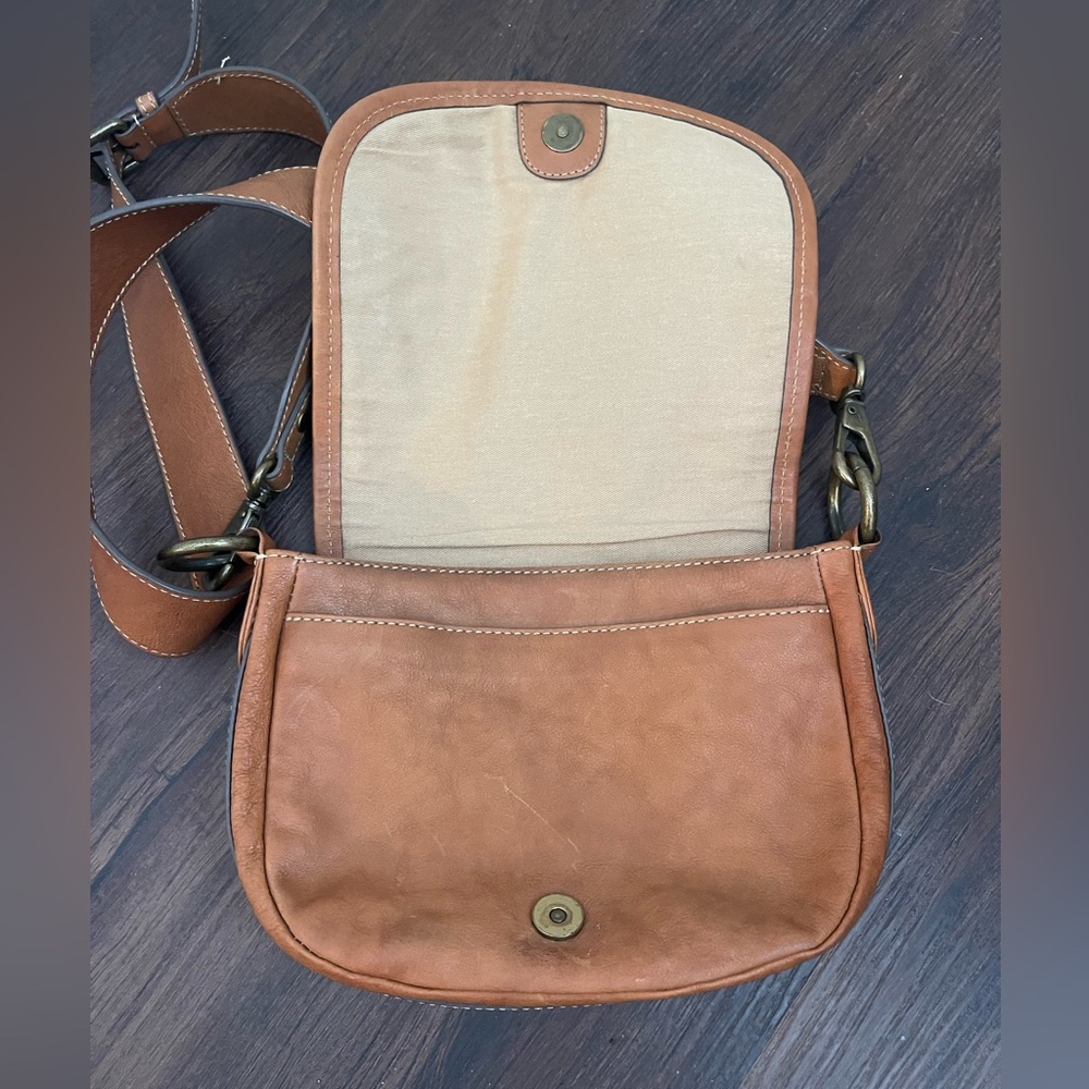 Frye Saddle Crossbody Bag in Cognac Brown - Picture 4 of 12